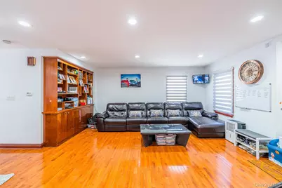 17528 Underhill Avenue, Fresh Meadows, NY 11365 - Photo 11