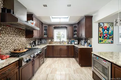 111 Jerusalem Avenue, Massapequa, NY 11758 - Photo 5