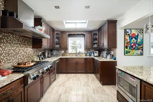 111 Jerusalem Ave, Massapequa, NY 11758 - Photo 5