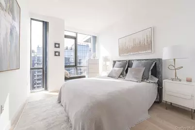 33-66 Farrington Street #15I, Flushing, NY 11354 - Photo 7