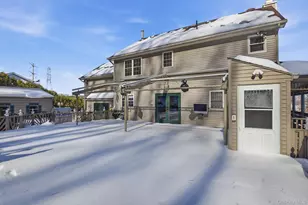 9 Oldfield Ct, Garnerville, NY 10923 - Photo 3