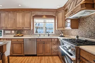 9 Oldfield Ct, Garnerville, NY 10923 - Photo 9