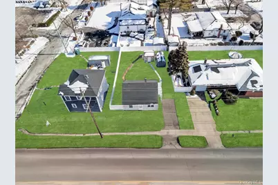 1333 5th Avenue, Bay Shore, NY 11706 - Photo 5