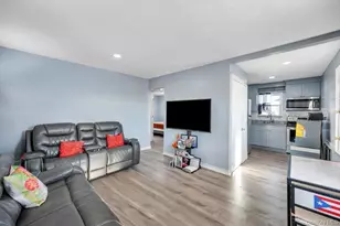 1333 5th Ave, Bay Shore, NY 11706 - Photo 11