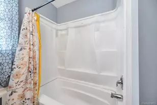 1333 5th Ave, Bay Shore, NY 11706 - Photo 19