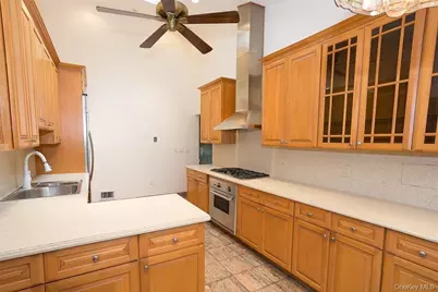 49 Soulice Place, New Rochelle, NY 10804 - Photo 9