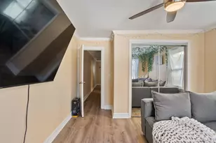 90-22 82nd Rd, Glendale, NY 11385 - Photo 21