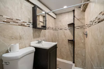 9022 82nd Road, Glendale, NY 11385 - Photo 27