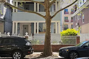 627 E 32nd St, Brooklyn, NY 11210 - Photo 7