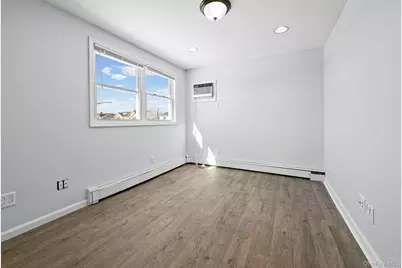 190 Meridian Road, Levittown, NY 11756 - Photo 17