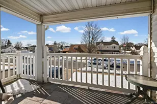190 Meridian Rd, Levittown, NY 11756 - Photo 5