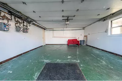 1318 Mace Avenue, Bronx, NY 10469 - Photo 21