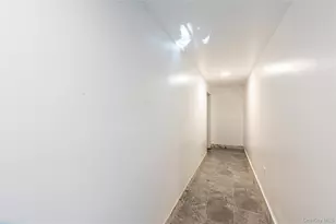 1318 Mace Ave, Bronx, NY 10469 - Photo 17