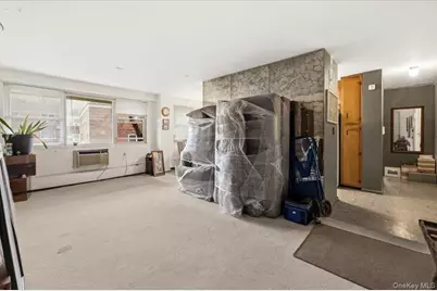 7150 Parsons Boulevard #1M, Fresh Meadows, NY 11365 - Photo 5