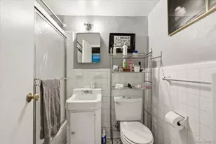 71-50 Parsons Blvd, Fresh Meadows, NY 11365 - Photo 13