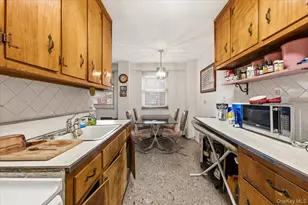 71-50 Parsons Blvd, Fresh Meadows, NY 11365 - Photo 3