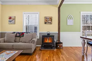 36 Lansing St, Miller Place, NY 11764 - Photo 11