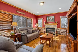 36 Lansing St, Miller Place, NY 11764 - Photo 19