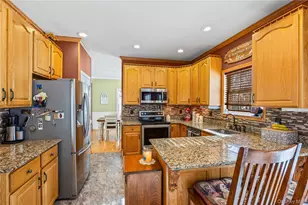 36 Lansing St, Miller Place, NY 11764 - Photo 17