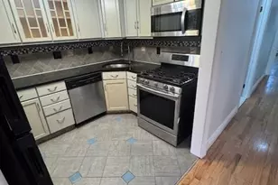 103-14 169th St, Jamaica, NY 11433 - Photo 7