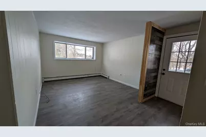 2 Mountain Avenue, Middletown, NY 10940 - Photo 3