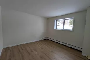 2 Mountain Ave, Middletown, NY 10940 - Photo 13