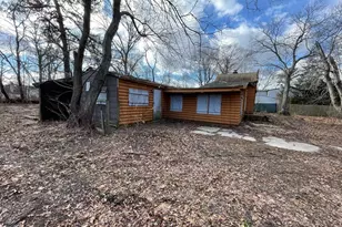 34 Peach St, Central Islip, NY 11722 - Photo 3