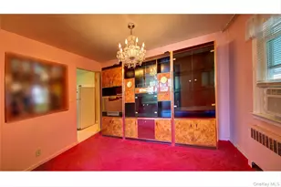 10 Taft Ave, Hempstead, NY 11550 - Photo 9