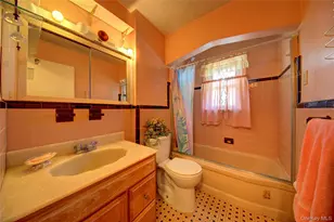 10 Taft Ave, Hempstead, NY 11550 - Photo 17