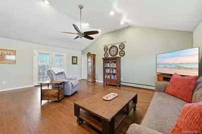 246 Southern Boulevard, Nesconset, NY 11767 - Photo 21