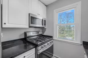 41 Arch Ln, Islip, NY 11751 - Photo 11