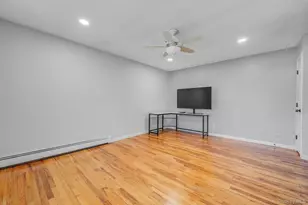 41 Arch Ln, Islip, NY 11751 - Photo 7