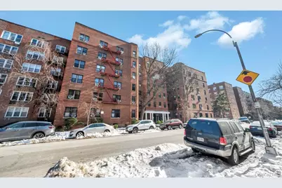 10010 67 Road #4 Floor, Forest Hills, NY 11375 - Photo 5