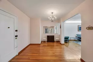 100-10 67th Rd, Forest Hills, NY 11375 - Photo 9