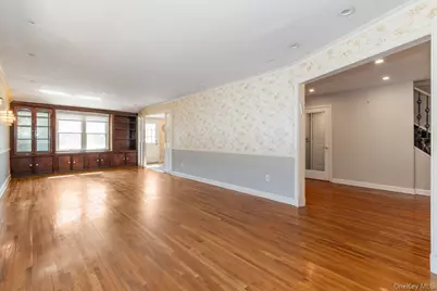 607 Lanett Avenue, Far Rockaway, NY 11691 - Photo 3