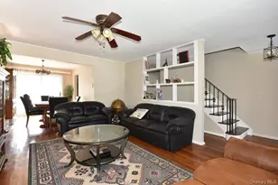 39 Greentree Rd, Mineola, NY 11501 - Photo 3