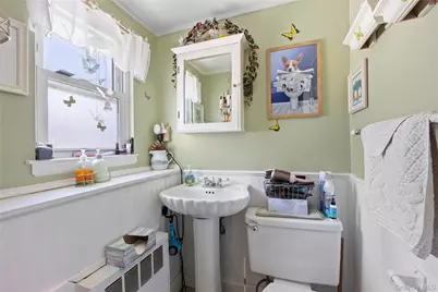 27 Elizabeth Drive, Bethpage, NY 11714 - Photo 19