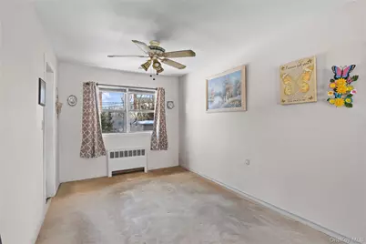 27 Elizabeth Drive, Bethpage, NY 11714 - Photo 7