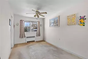 27 Elizabeth Dr, Bethpage, NY 11714 - Photo 7