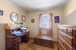 27 Elizabeth Dr, Bethpage, NY 11714 - Photo 11