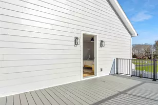 285 Sandy Beach Rd, Greenport, NY 11944 - Photo 21