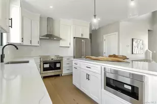 285 Sandy Beach Rd, Greenport, NY 11944 - Photo 7