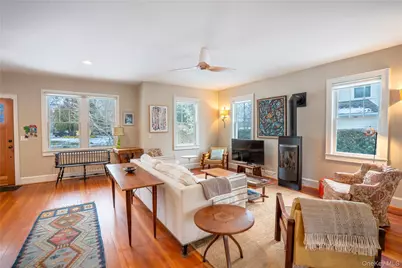 460 Bay Avenue, East Marion, NY 11939 - Photo 3