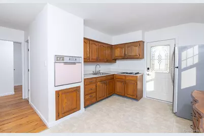 3 Exeter Road, Patchogue, NY 11772 - Photo 3