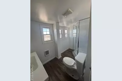 11 Manchester Rd, Poughkeepsie, NY 12602 - Photo 5