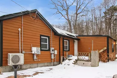 351 State Avenue, Wyandanch, NY 11798 - Photo 25