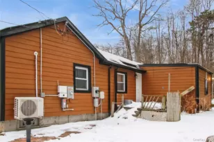 351 State Ave, Wyandanch, NY 11798 - Photo 25