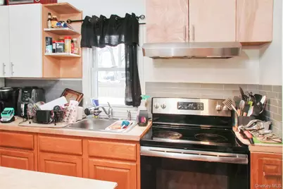 351 State Avenue, Wyandanch, NY 11798 - Photo 9