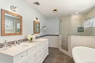 9 Mariners Ct, Centerport, NY 11721 - Photo 23