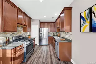 4 Kless Ct, Middletown, NY 10940 - Photo 5